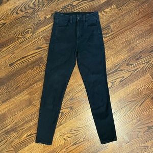 Price Firm: Curvy Super Hi-Rise Jegging
